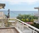 Themis 40 steps from beach - Owner's page -  Paralia Dionisiou-Halkidiki, logement privé à Paralia Dionisiou, Grèce